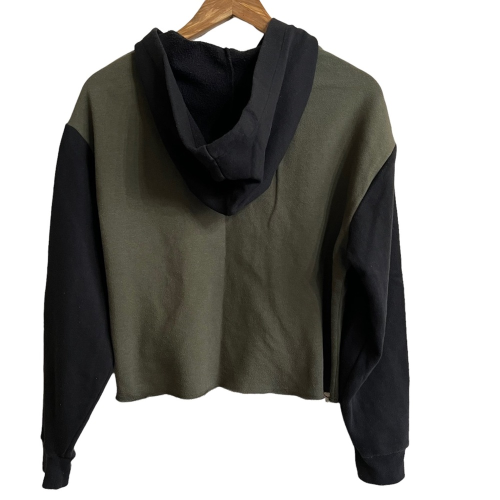 Victoria’s Secret PINK Camo Cropped Hoodie - Picture 6 of 8